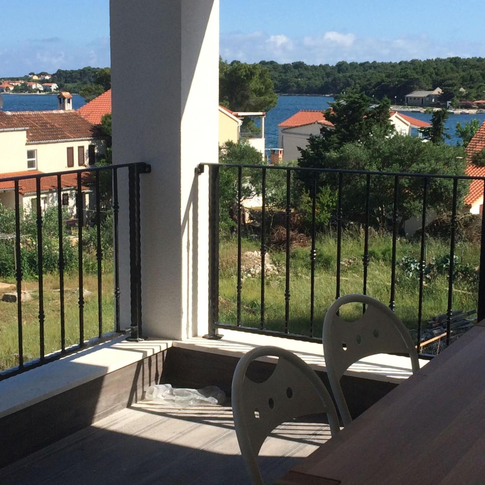 Gorgonia Suites In Verunić エクステリア 写真