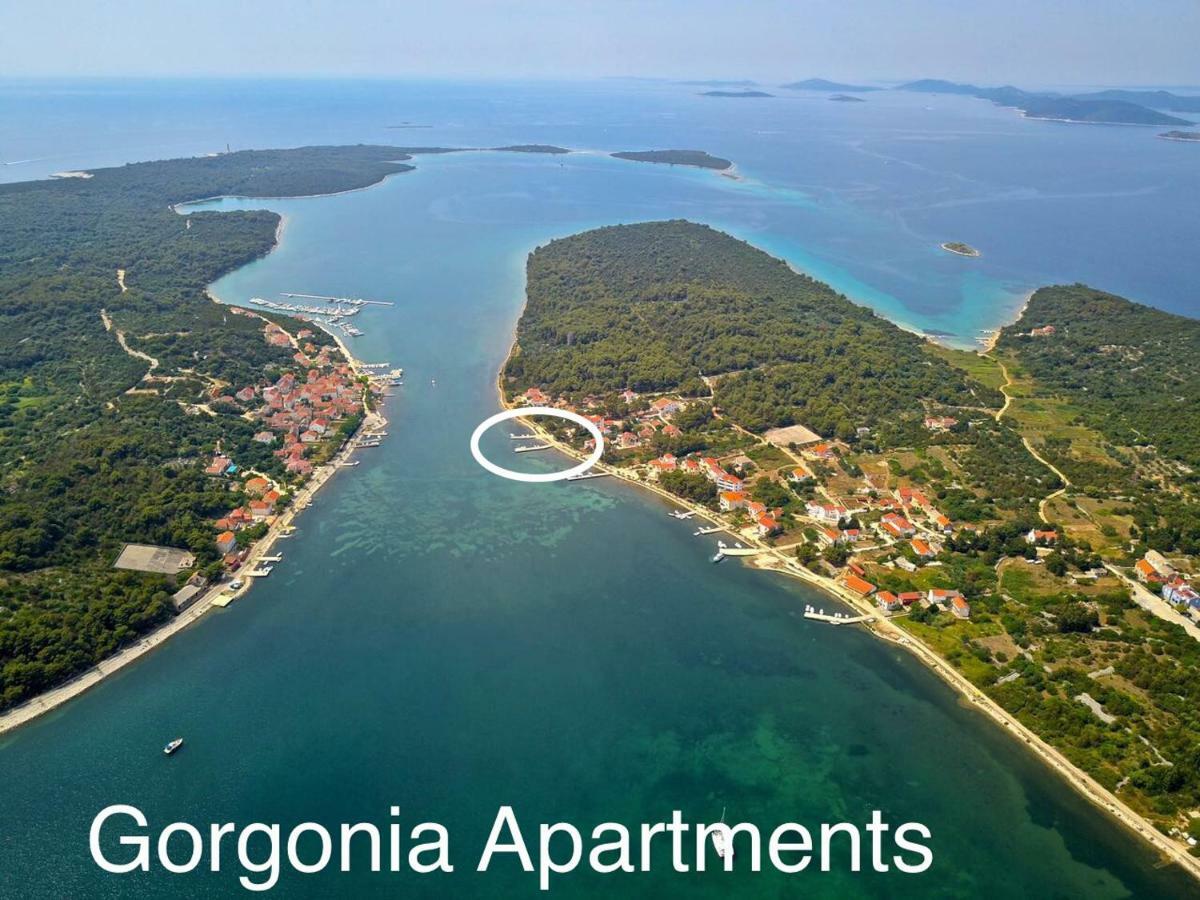 Gorgonia Suites In Verunić エクステリア 写真
